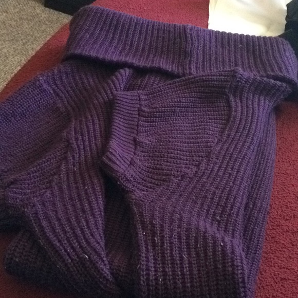 Sweater - Picture 1 of 5